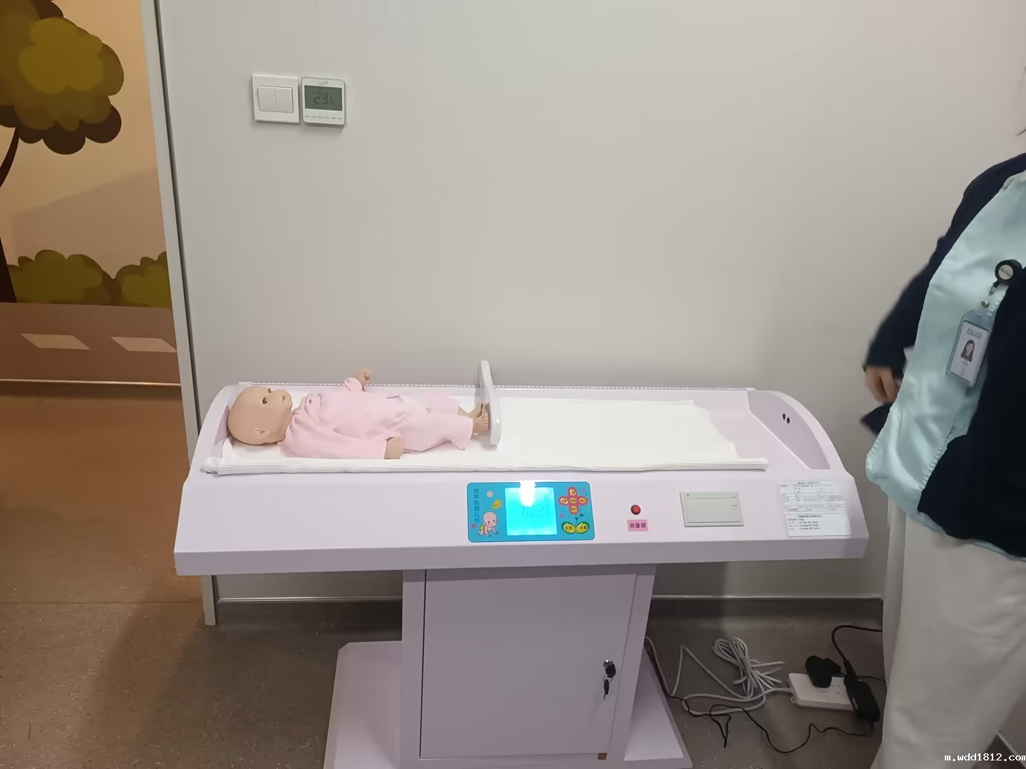 GK-W卧式婴幼儿身长体重测量仪在莱佛士医院完成装机